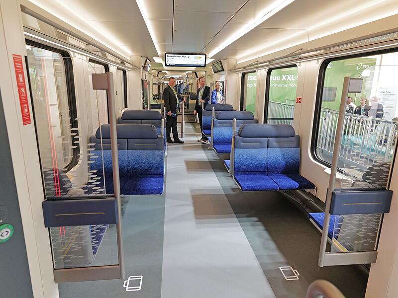 Modell der künftigen XXL-S-Bahn in München präsentiert