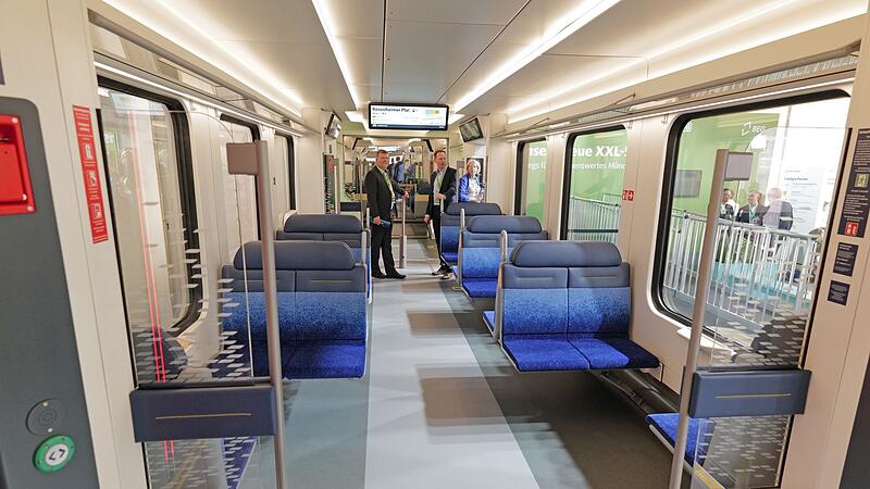 Modell der künftigen XXL-S-Bahn in München präsentiert