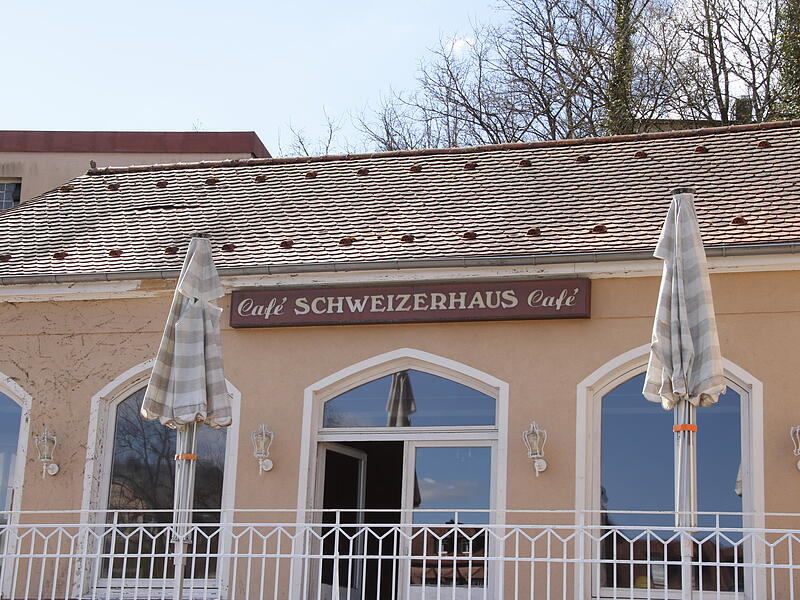 Außenansicht Schweizerhaus Café 2Schweizerhaus Café Außenansicht Schweizerhaus Café 2