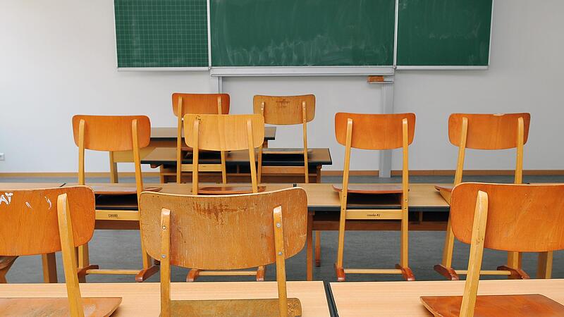 Bayernweit fehlen 4000 Lehrkräfte, auch in Bamberg ist Personal knapp. Das liege an der „nicht mehr zeitgemäßen“ Ausbildung, sagt ein Bamberger Student, der eine Studie zum Lehramtsstudium durchgeführt hat.