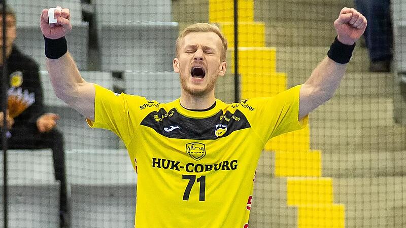 Vier Jahre, drei davon als Kapitän, ging Andreas Schröder beim HSC Coburg voran. Am Mittwoch wird er nach dem Spiel gegen den ThSV Eisenach vom Klub verabschiedet. Der 31-Jährige wechselt nach Bregenz. Vier Jahre, drei davon als Kapitän, ging Andreas Schröder beim HSC Coburg voran. Am Mittwoch wird er nach dem Spiel gegen den ThSV Eisenach vom Klub verabschiedet. Der 31-Jährige wechselt nach Bregenz.