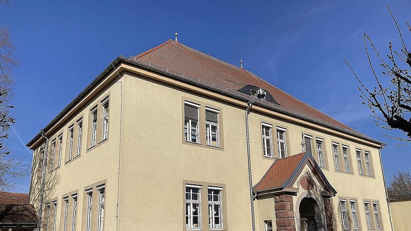 Die Henneberg-Grundschule in Garitz. Die Henneberg-Grundschule in Garitz.