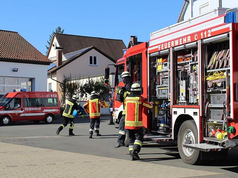 Aus zwei Vereinen wurde nach langer Zeit dann doch die gemeinsame Feuerwehr Heroldsbach/Thurn.Forchheim & Fränkische Schweiz Aus zwei Vereinen wurde nach langer Zeit dann doch die gemeinsame Feuerwehr Heroldsbach/Thurn.Forchheim & Fränkische Schweiz