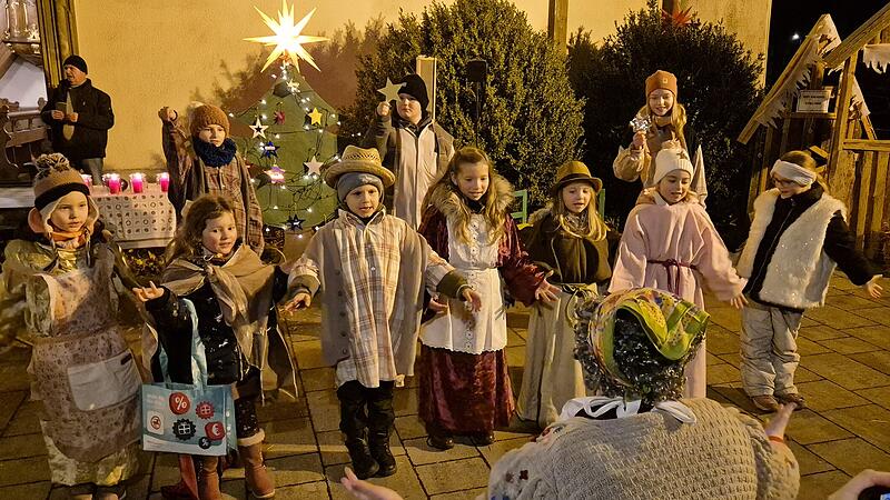 10 Kinder waren dieses Jahr am Krippenspiel "Sternenbaum" in Wiesen beteiligt.