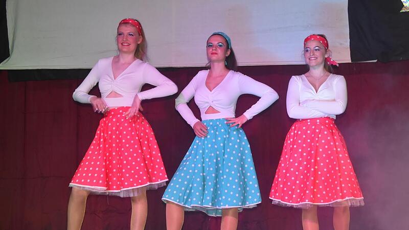 Auf der Jugend mit ihrem Showtanz "Footlose" ruht die Hoffnung auf die Zukunft der Ramsthaler Garde .