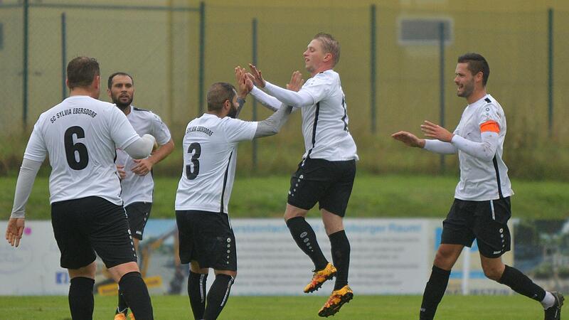 13 Mal durfte der SC Sylvia Ebersdorf in der Hinrunde einen Sieg bejubeln.