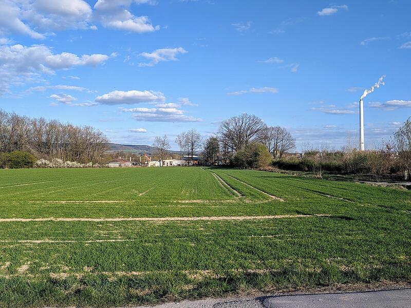 Unter anderem auf dieser Fläche am Regnitzwehr sollen sich bald Unternehmen niederlassen.Forchheim & Fränkische Schweiz Unter anderem auf dieser Fläche am Regnitzwehr sollen sich bald Unternehmen niederlassen.Forchheim & Fränkische Schweiz