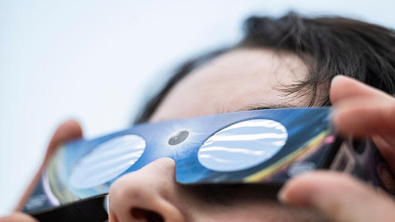 Sonnenfinsternis-Brille