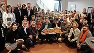 Im Beisein zahlreicher Ehrengäste wurde die Offene Ganztagsschule in Marktschorgast eingeweiht. Unser Bild zeigt (von links oben) Pfarrer Andreas Gebelein, Kaplan Pawel Hardej, Regierungsvizepräsident Thomas Engel (Sechster), Landrat Klaus Peter S...