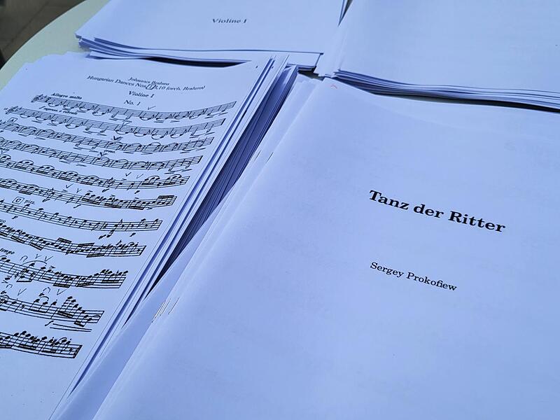 Die Noten liegen schon bereit.