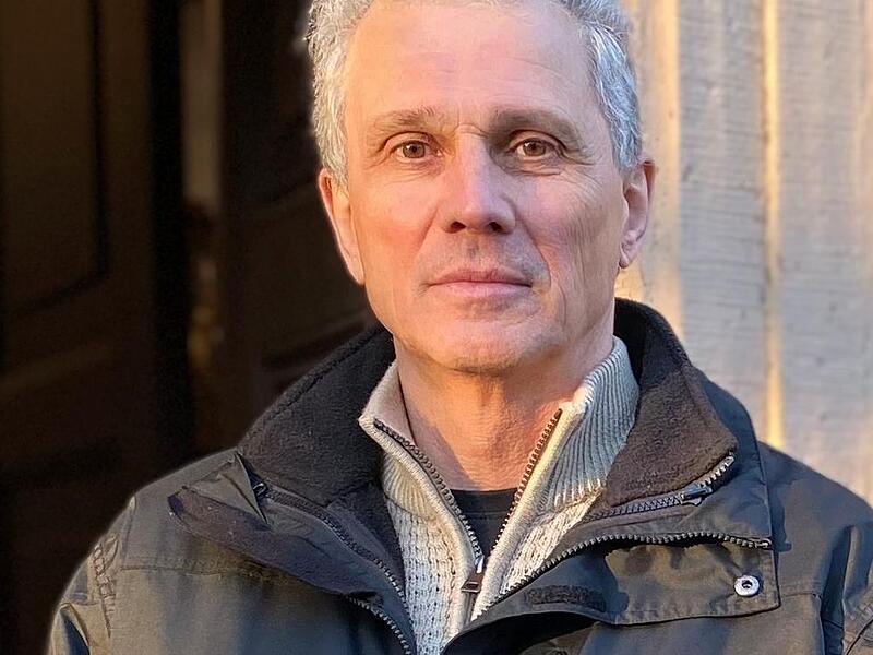 Ihor Lichovgi war zuletzt Direktor eines Museums in Kaniw. Ihor Lichovgi war zuletzt Direktor eines Museums in Kaniw.