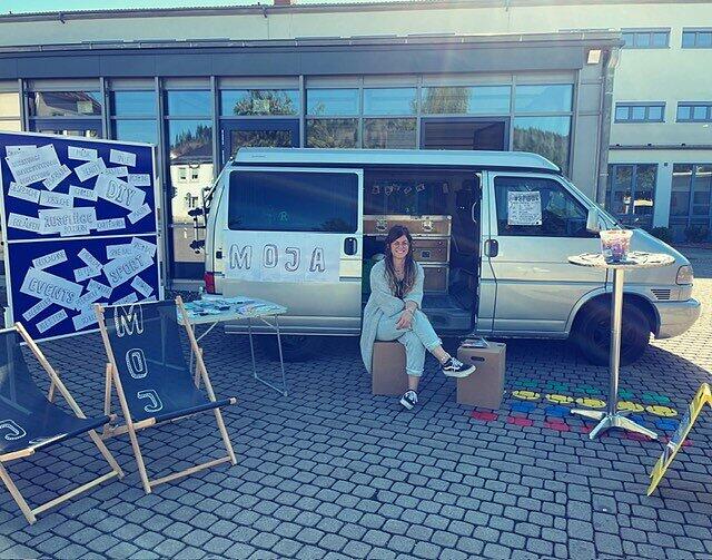 Kristina Fritz geht auf die Jugendlichen im Landkreis zu, um sie zu unterst&uuml;tzen.