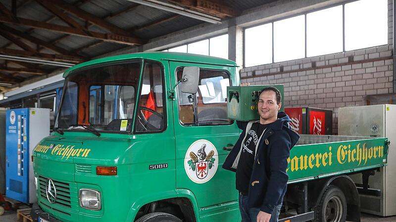 Laster, Kästen, Braumaschinen und vieles mehr: Der neue Eichhorn-Inhaber David Hertl trennt sich von alten Beständen seines Brauer-Vorgängers.Forchheim & Fränkische Schweiz