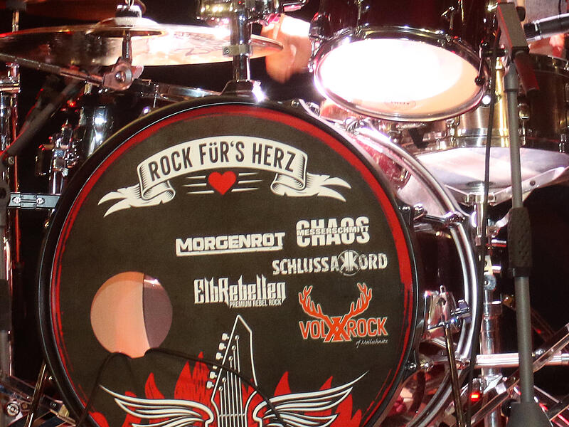 Rock für’s Herz mit fünf Bands in der Frankenhalle in Neustadt.