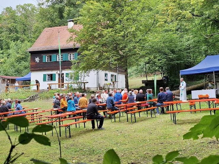 Der Deutsche Alpenverein (DAV), Sektion Bamberg, feierte das 90. Jubiläum der Würgauer Hütte.