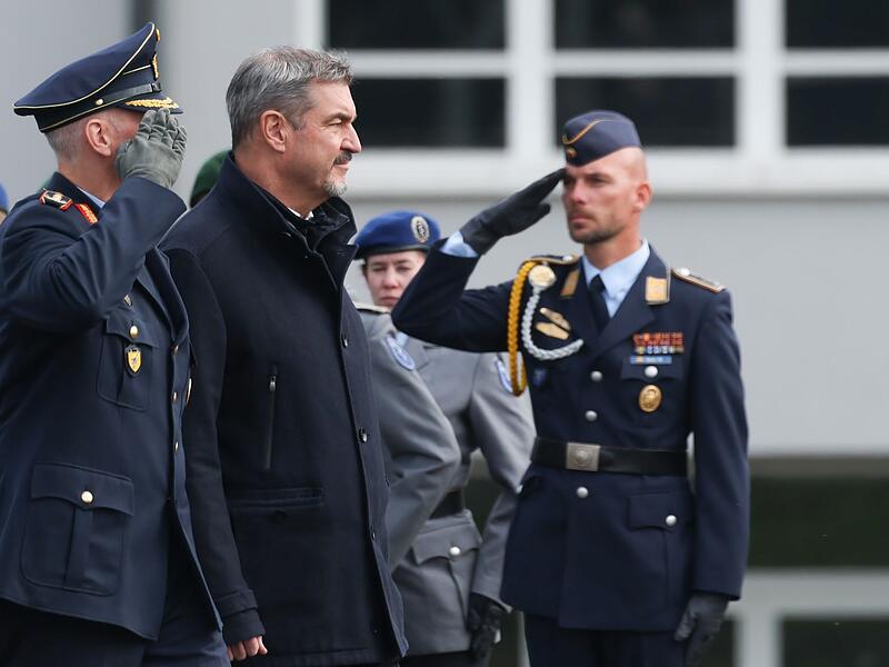 Indienststellungsappell der Offiziersschule der Luftwaffe