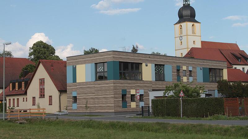 Größtes Projekt in Rentweinsdorf sind aktuell der Anbau und die Sanierung der Kindertagesstätte Budenzauber. Am  16. Juli ist die  Einweihungsfeier.