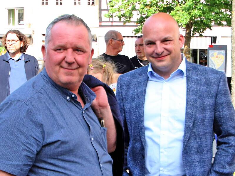 Zum ersten Mal begegneten sich St&eacute;phane Perrin, der B&uuml;rgermeister von Stenay (links) und sein M&uuml;nnerst&auml;dter Amtskollege Michael Kastl (rechts) im Jahr 2022.