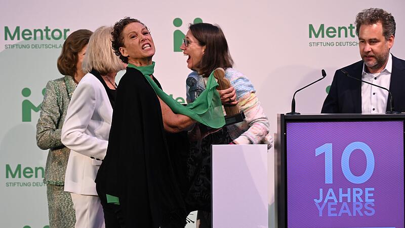 Königin Silvia von Schweden verleiht «Mentor-Zukunftspreis» Königin Silvia von Schweden verleiht «Mentor-Zukunftspreis»