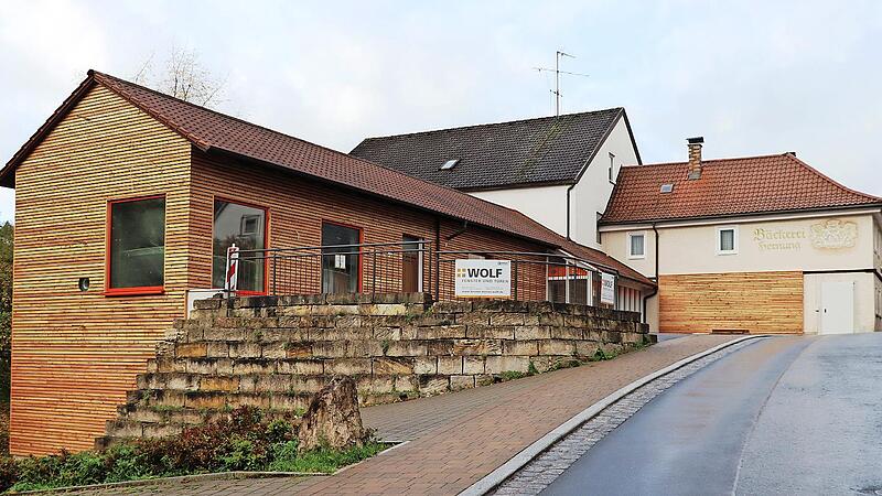 Der Dorfladen mit seiner neuen Optik nimmt immer weiter Form an.