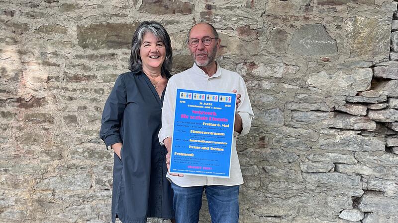 Anja Heide und Charlie Friedel feiern 30 Jahre Netzwerk f&uuml;r Soziale Dienste.