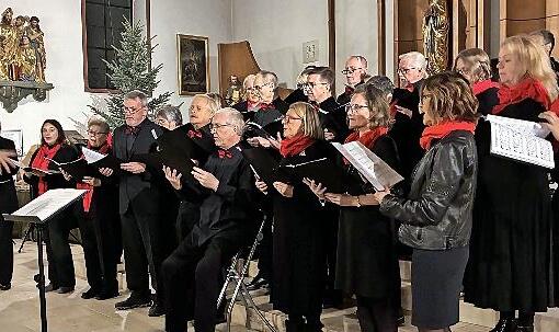 Der Folklorechor Nüdlingen-Bad Kissingen begeisterte. Der Folklorechor Nüdlingen-Bad Kissingen begeisterte.