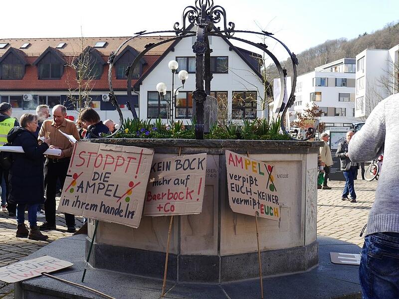 In Bad Br&uuml;ckenau fand eine Demo mit 200 Teilnehmern statt