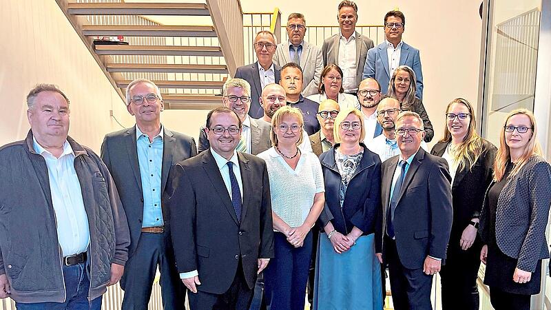 Der Stadtrat Hallstadt hat in seiner konstituierenden Sitzung die B&uuml;rgermeistervertreter gew&auml;hlt und Aussch&uuml;sse gebildet.Stadt Hallstadt