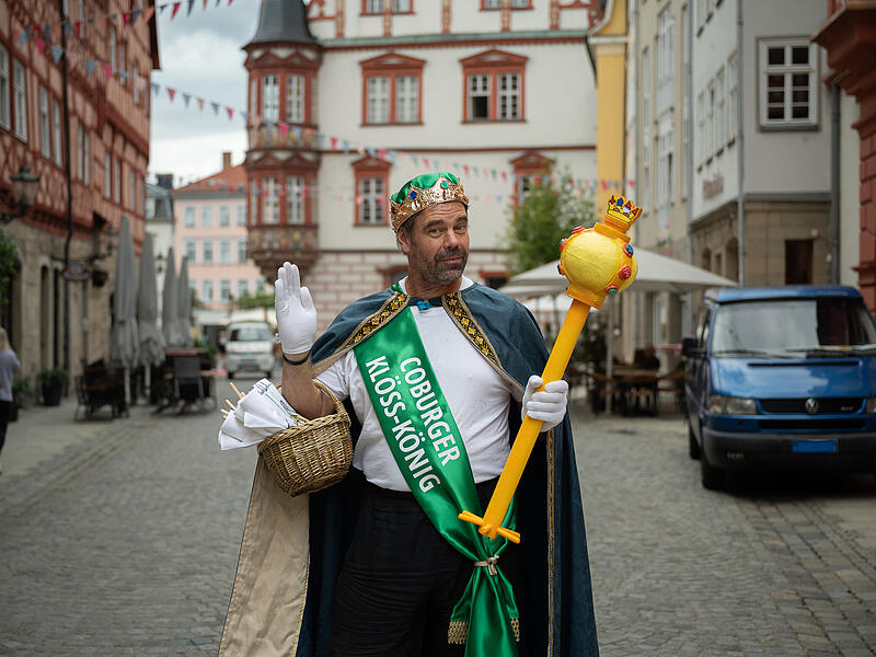 Alex Reuther als Coburger Klo&szlig;k&ouml;nig