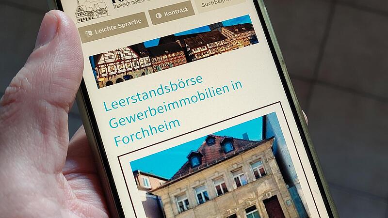 Mit der neu gestarteten Leerstandsb&ouml;rse will die Stadt nun helfen, die leeren Fenster in Forchheims Innenstadt mit Leben zu f&uuml;llen.Forchheim & Fr&auml;nkische Schweiz