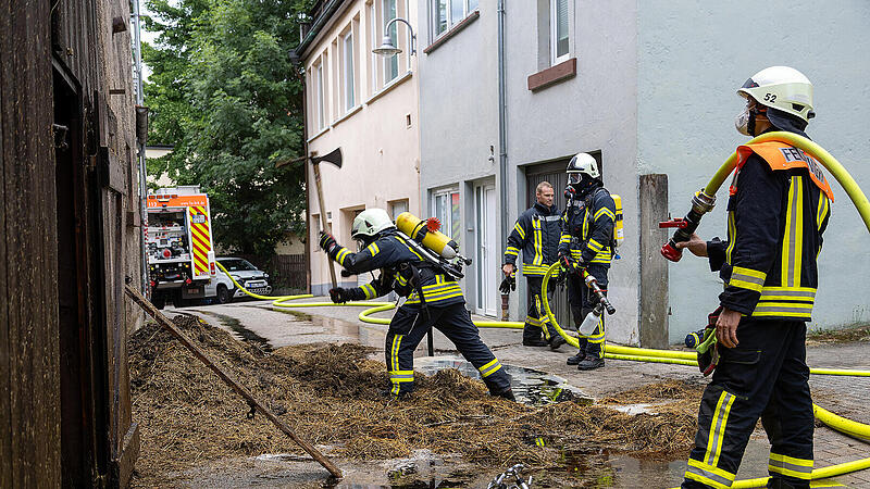 Großalarm in Bad Brückenau: Feuerwehr zu Scheunenbrand alarmiert Großalarm in Bad Brückenau: Feuerwehr zu Scheunenbrand alarmiert