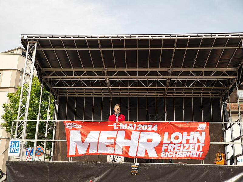 Das Motto: Mehr Lohn, mehr Freizeit, mehr Sicherheit