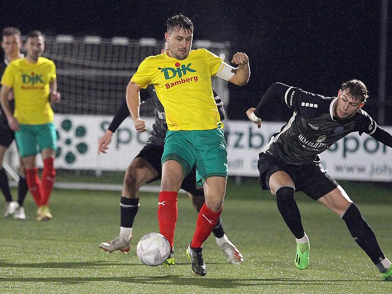 Hat sich wieder unerm&uuml;dlich im Mittelfeld aufgerieben: DJK-Kapit&auml;n Simon Allgaier