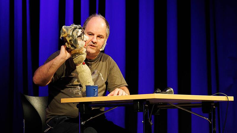 Kabarettist Matthias Egersdörfer zeigte sich frech und grantig wie immer in der Fortuna Kulturfabrik in Höchstadt.