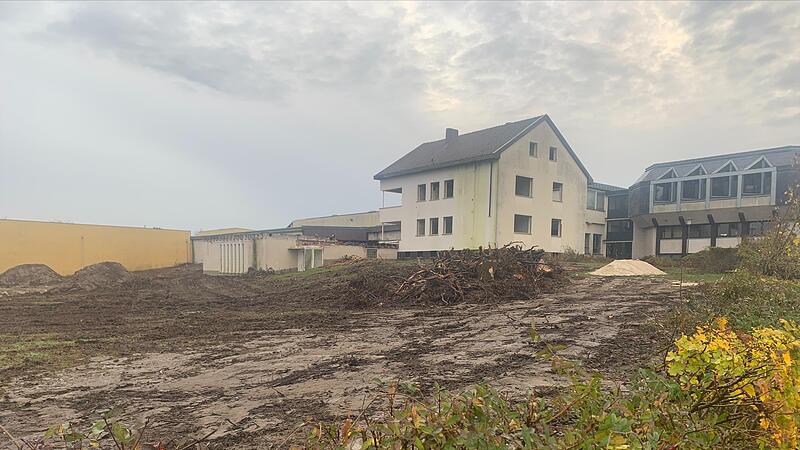 Auf diesem Grundstück am Ahorner Berg entstehen mehr als 40 Wohneinheiten. Auf diesem Grundstück am Ahorner Berg entstehen mehr als 40 Wohneinheiten.