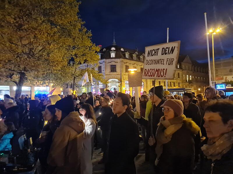 Demo in Erlangen gegen „Stadtbild“-Äußerung von Merz