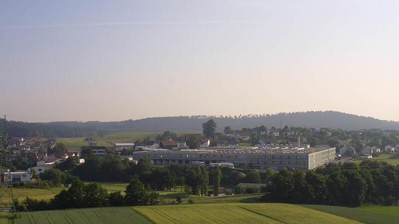 Die Willi Schillig Polstermöbelwerke im Ebersdorfer Gemeindeteil Frohnlach kämpfen derzeit ums wirtschaftliche Überleben. Die Willi Schillig Polstermöbelwerke im Ebersdorfer Gemeindeteil Frohnlach kämpfen derzeit ums wirtschaftliche Überleben.