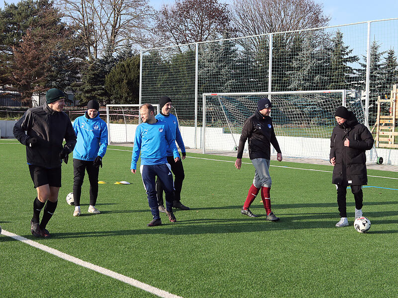 Das Bezirksliga-Spiel SpVgg Rattelsdorf gegen FSV Buttenheim  wurde von den Offiziellen aufgrund der gefrorenen Platzoberfl&auml;che abgesagt.