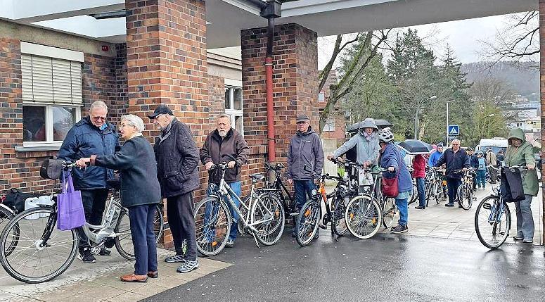 Bislang kam der Fahrradbasar immer sehr gut an – auch bei schlechtem Wetter. Bislang kam der Fahrradbasar immer sehr gut an – auch bei schlechtem Wetter.