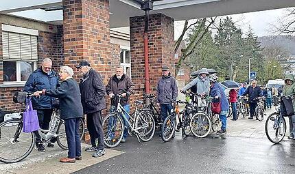 Bislang kam der Fahrradbasar immer sehr gut an – auch bei schlechtem Wetter. Bislang kam der Fahrradbasar immer sehr gut an – auch bei schlechtem Wetter.