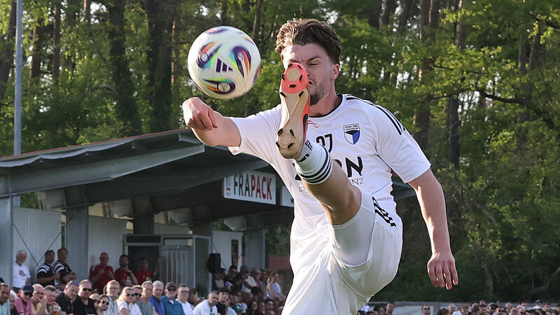 Benedikt Sinelis durfte beim ersten Vorbereitungsspiel der SpVgg Jahn Forchheim f&uuml;r eine Halbzeit ran.