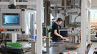 In der Fabrik bei Albert & Hummel in Bamberg. In der Fabrik bei Albert & Hummel in Bamberg.