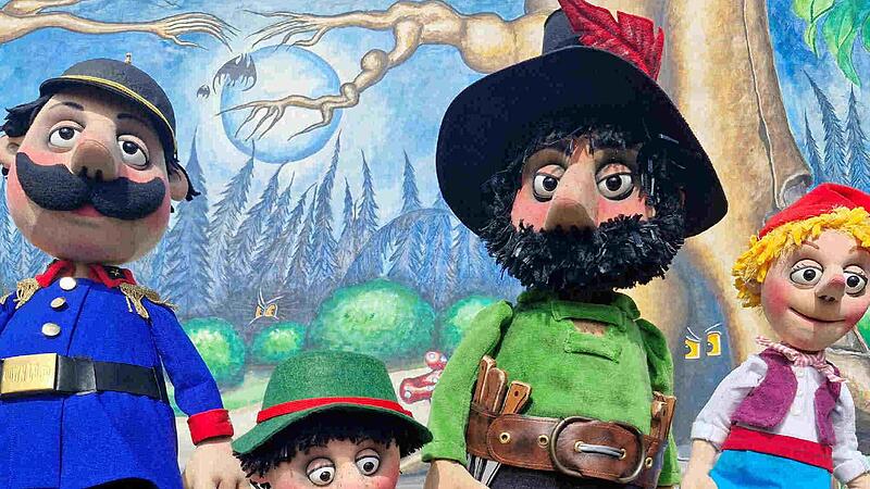 Das Theater vom Rabenberg – Figurentheater führt den Räuber Hotzenplotz in Oerlenbach auf.