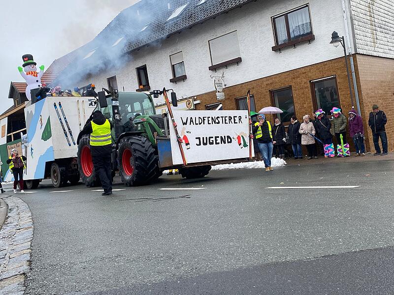 Faschingsumzug in Gef&auml;ll am 17. Februar 2026Faschingsumzug in Gef&auml;ll am 17. Februar 2026