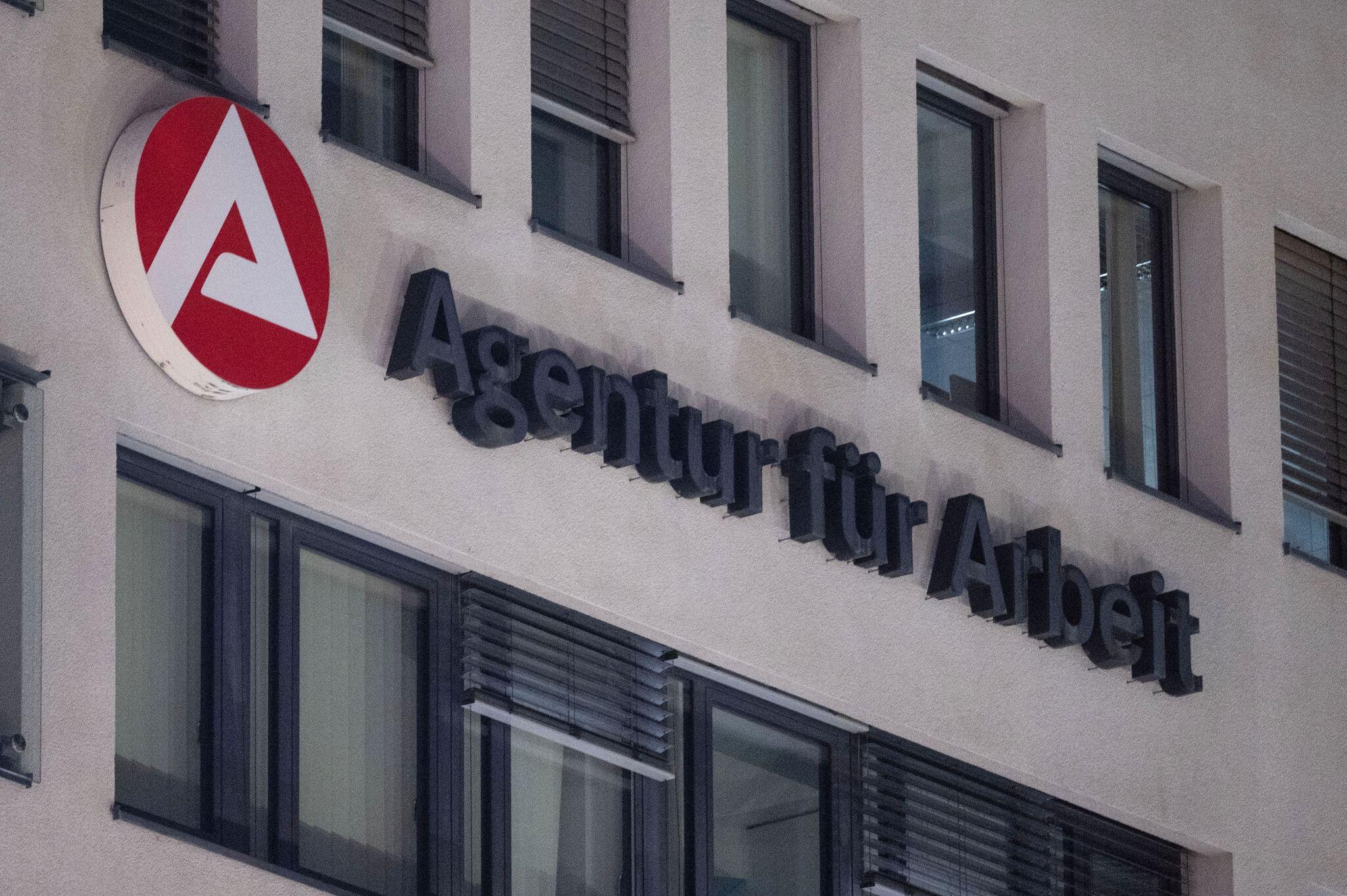 Regionaldirektion Baden Württemberg Der Bundesagentur Für Arbeit Schwache Frühjahrsbelebung auf dem Arbeitsmarkt