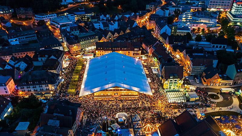 Rund um den Bierstadel auf dem Eku-Platz kommt es w&auml;hrend der Bierwoche immer wieder zu einer &Auml;nderung der Verkehrsf&uuml;hrung.