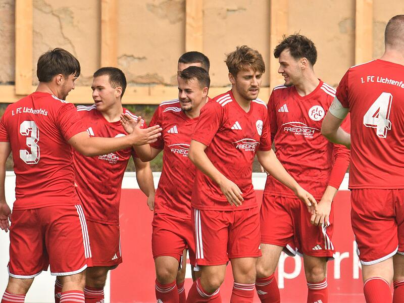 Der FC Lichtenfels ist in der Bezirksliga Oberfranken West bisher das Ma&szlig; aller Dinge.