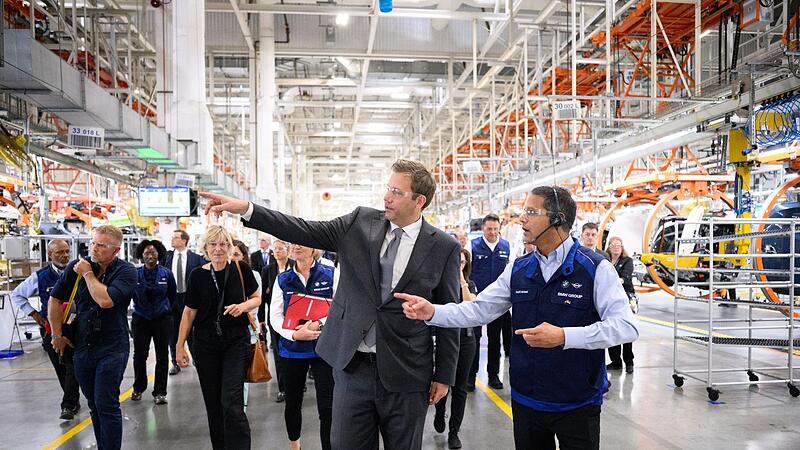 Finanzminister Klingbeil bei BMW in Spartanburg (USA) Finanzminister Klingbeil bei BMW in Spartanburg (USA)