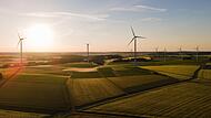 Der Klimawandel hat bei vielen das Bewusstsein für nachhaltige Anlagen geschärft. Erneuerbare Energien zum Beispiel bieten durchaus Rendite-Chancen.