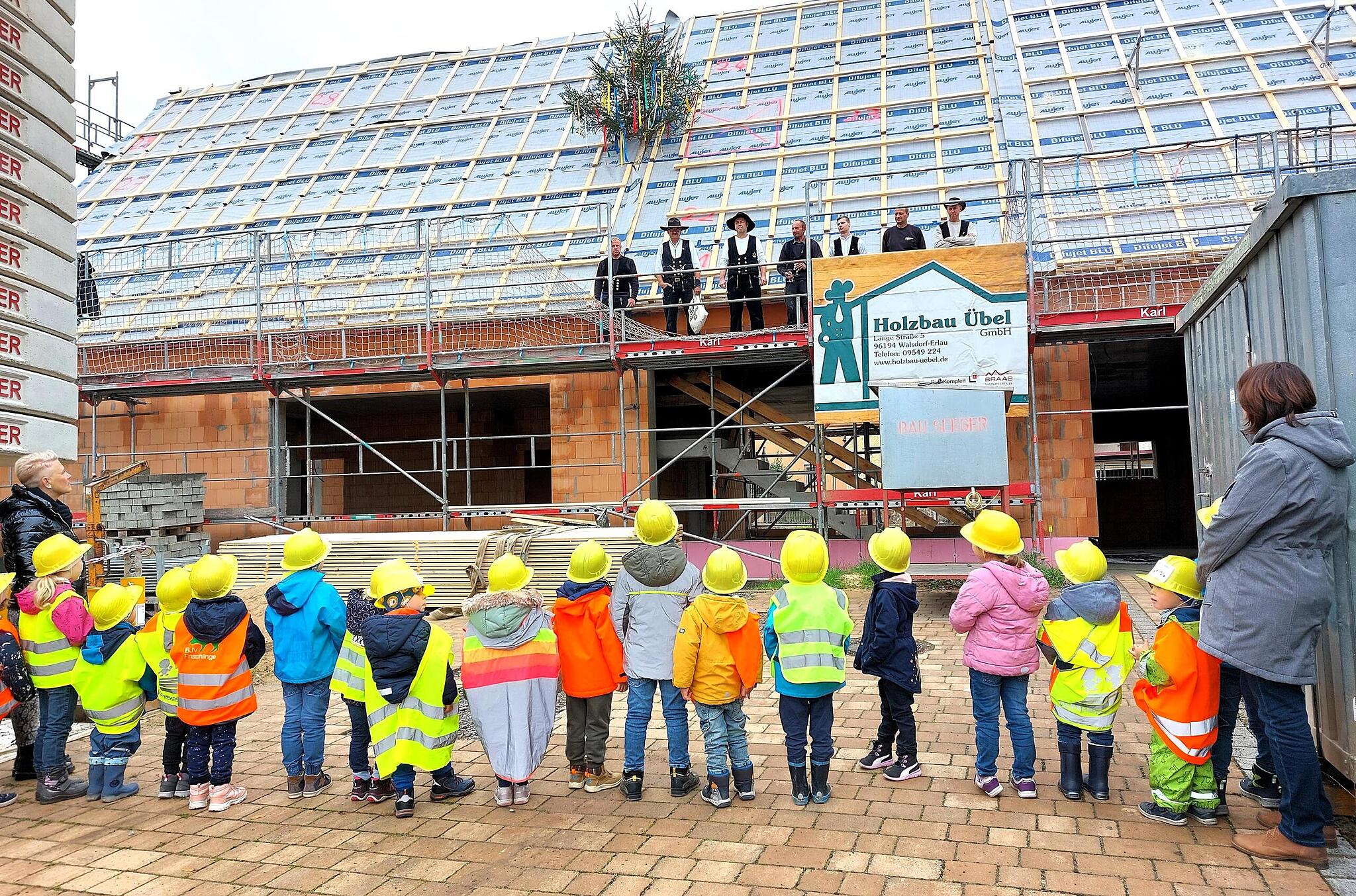 Richtfest am Kita-Neubau in Elsendorf